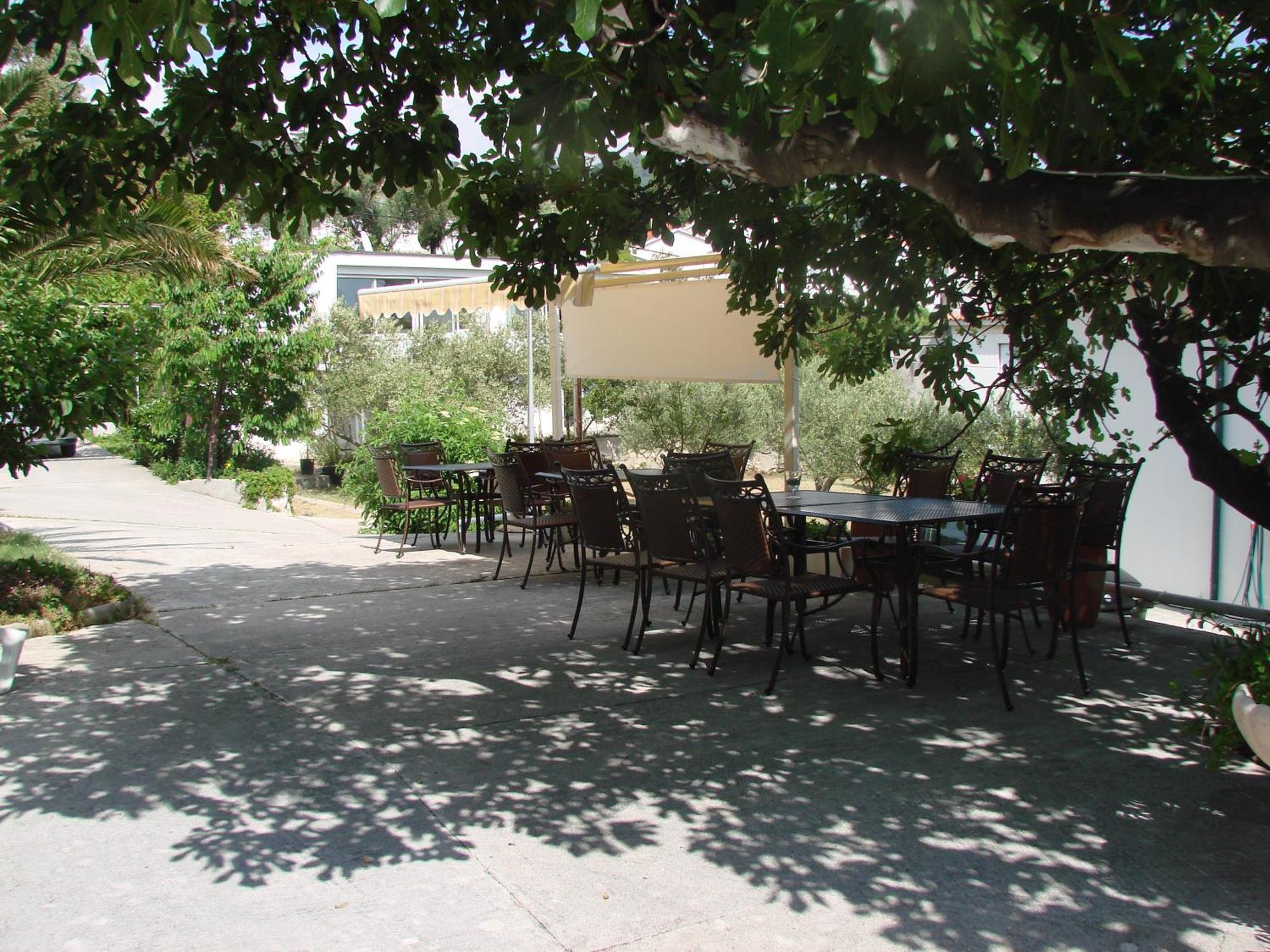 Apartments Happy Island Rab Rab Town Exterior photo
