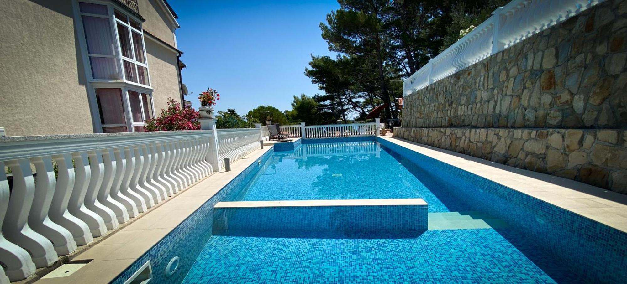 Apartments Happy Island Rab Rab Town Exterior photo
